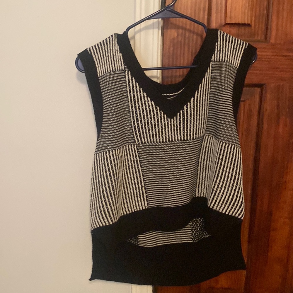 SHEIN Black and white vest